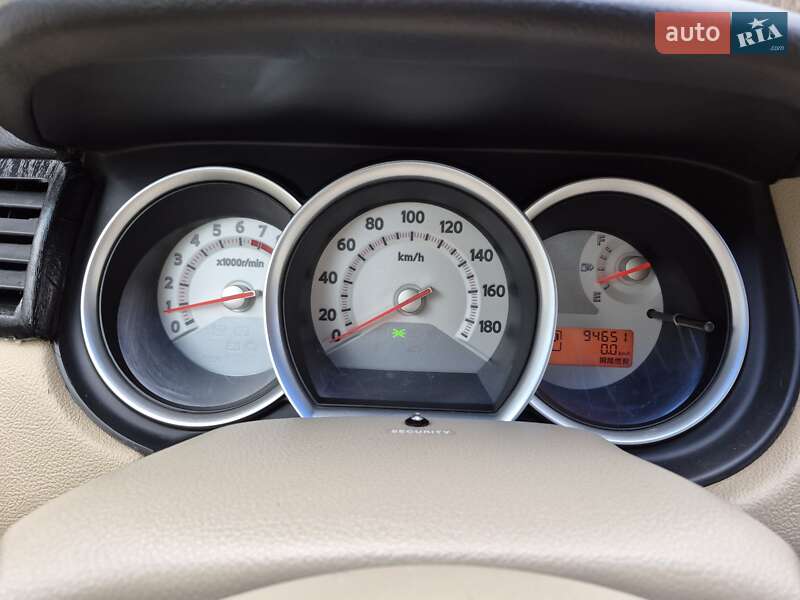 Хэтчбек Nissan TIIDA 2010 в Одессе фото 28 Хэтчбек Nissan TIIDA 2010 в Одессе