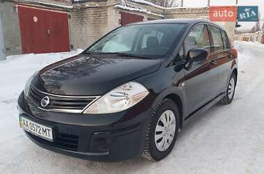 Хетчбек Nissan TIIDA 2012 в Чернігові