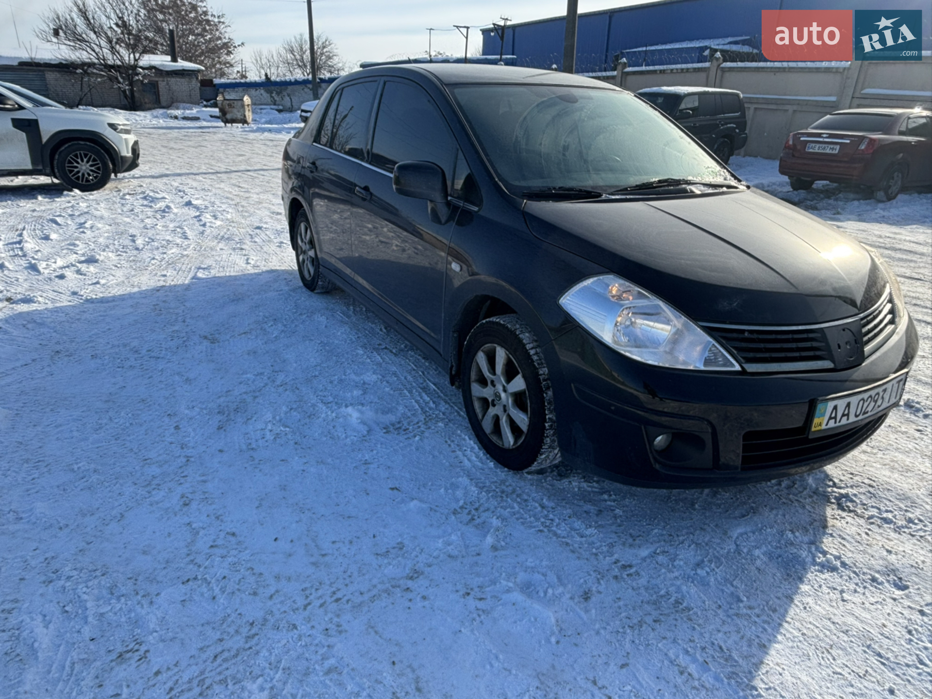 2010 Nissan Tiida - мініатюра 2