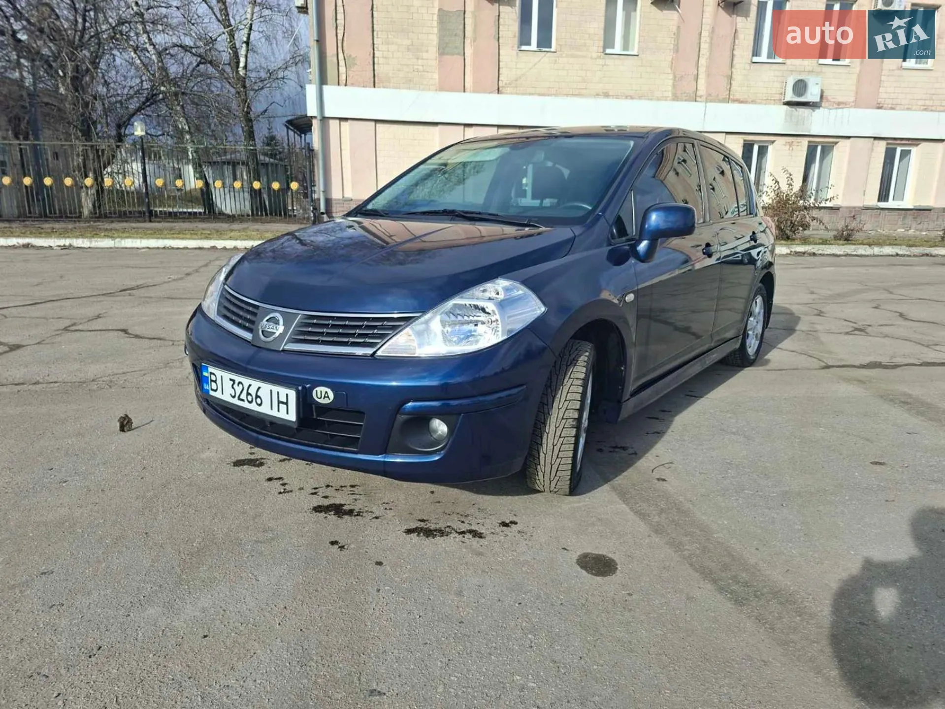 2012 Nissan Tiida - мініатюра 3