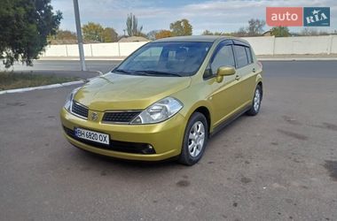 Хэтчбек Nissan TIIDA 2008 в Измаиле