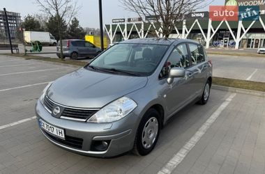 Хэтчбек Nissan TIIDA 2007 в Хмельницком
