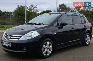 Хетчбек Nissan TIIDA 2010 в Одесі