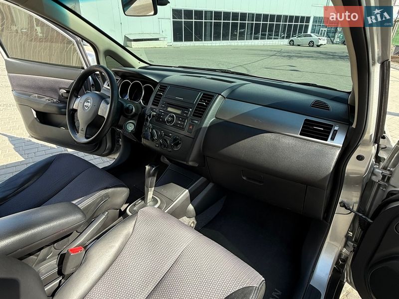 Хэтчбек Nissan TIIDA 2007 в Одессе фото 19 Хэтчбек Nissan TIIDA 2007 в Одессе
