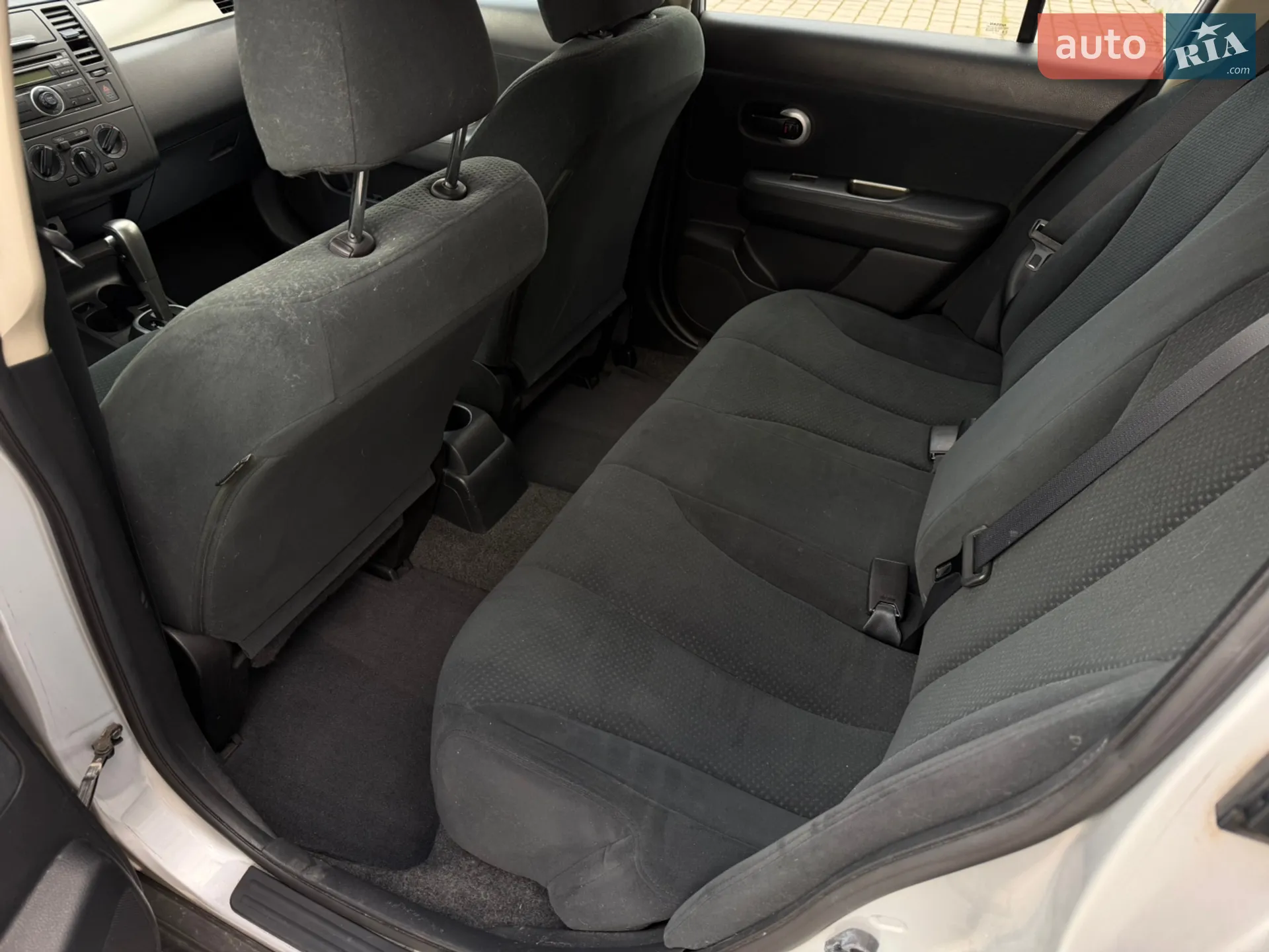 2010 Nissan Tiida - мініатюра 8