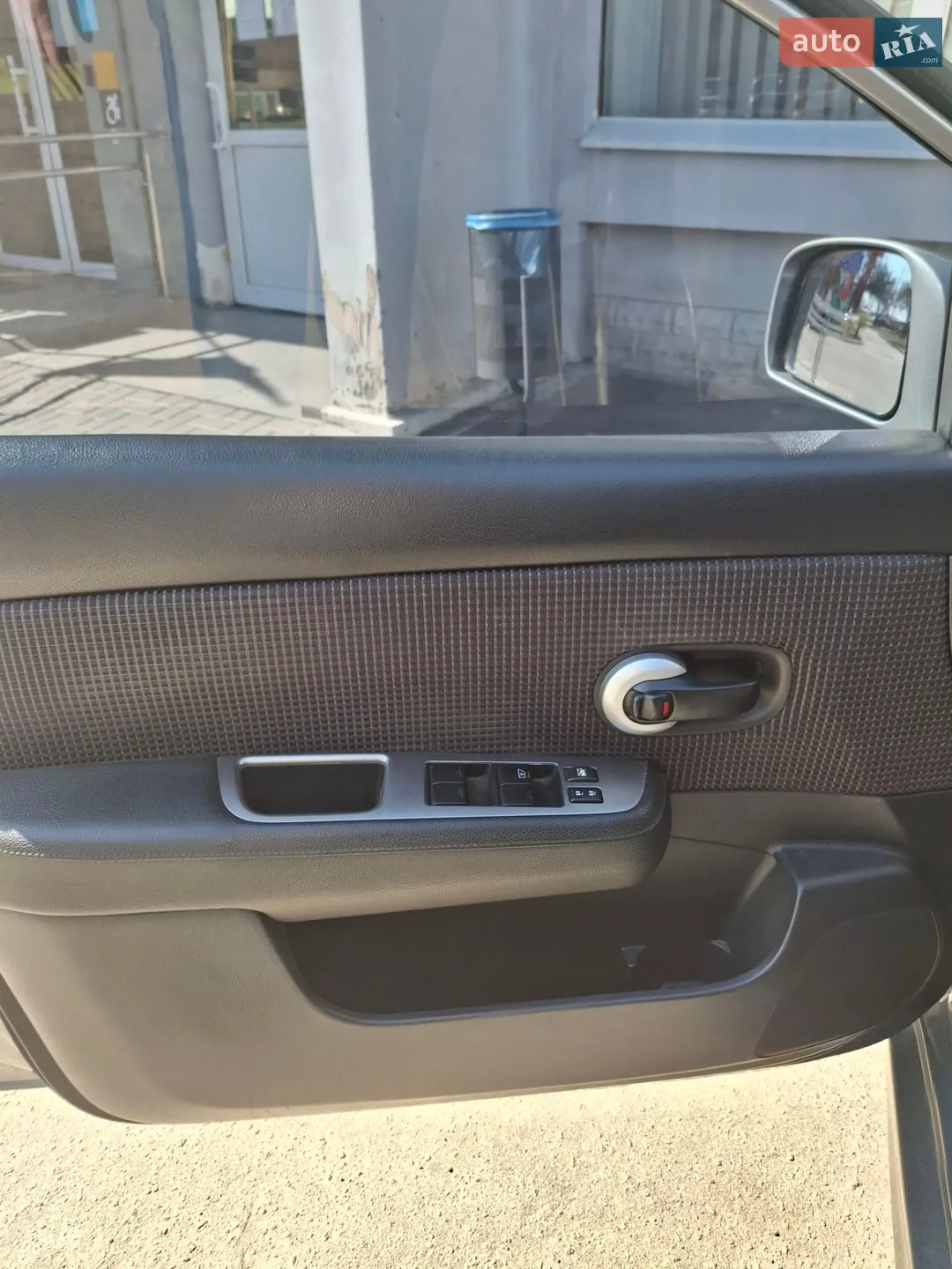 2011 Nissan Tiida - мініатюра 13