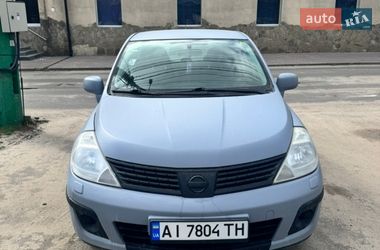 Хэтчбек Nissan TIIDA 2008 в Киеве