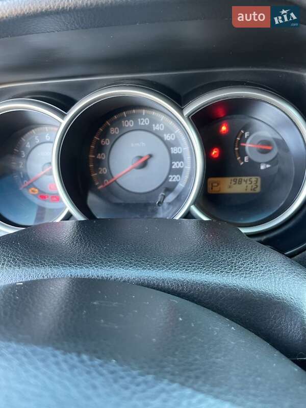 Хетчбек Nissan TIIDA 2008 в Ужгороді