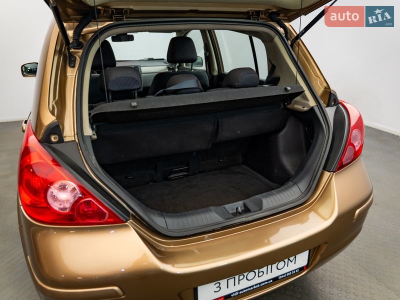 Хетчбек Nissan TIIDA 2008 в Києві