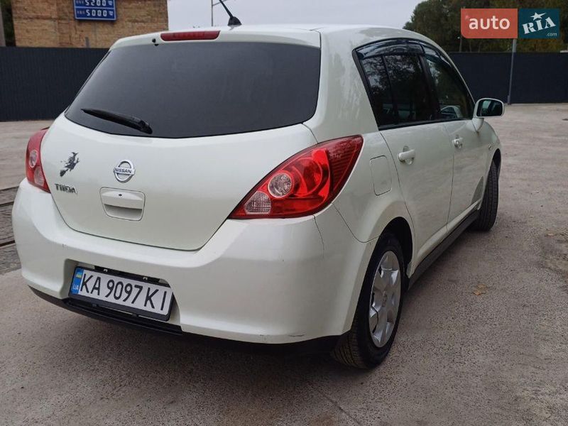 Хэтчбек Nissan TIIDA 2012 в Киеве фото 14 Хэтчбек Nissan TIIDA 2012 в Киеве