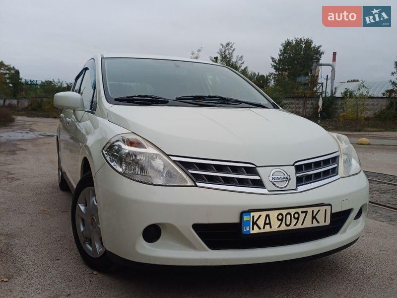 Хэтчбек Nissan TIIDA 2012 в Киеве фото 17 Хэтчбек Nissan TIIDA 2012 в Киеве