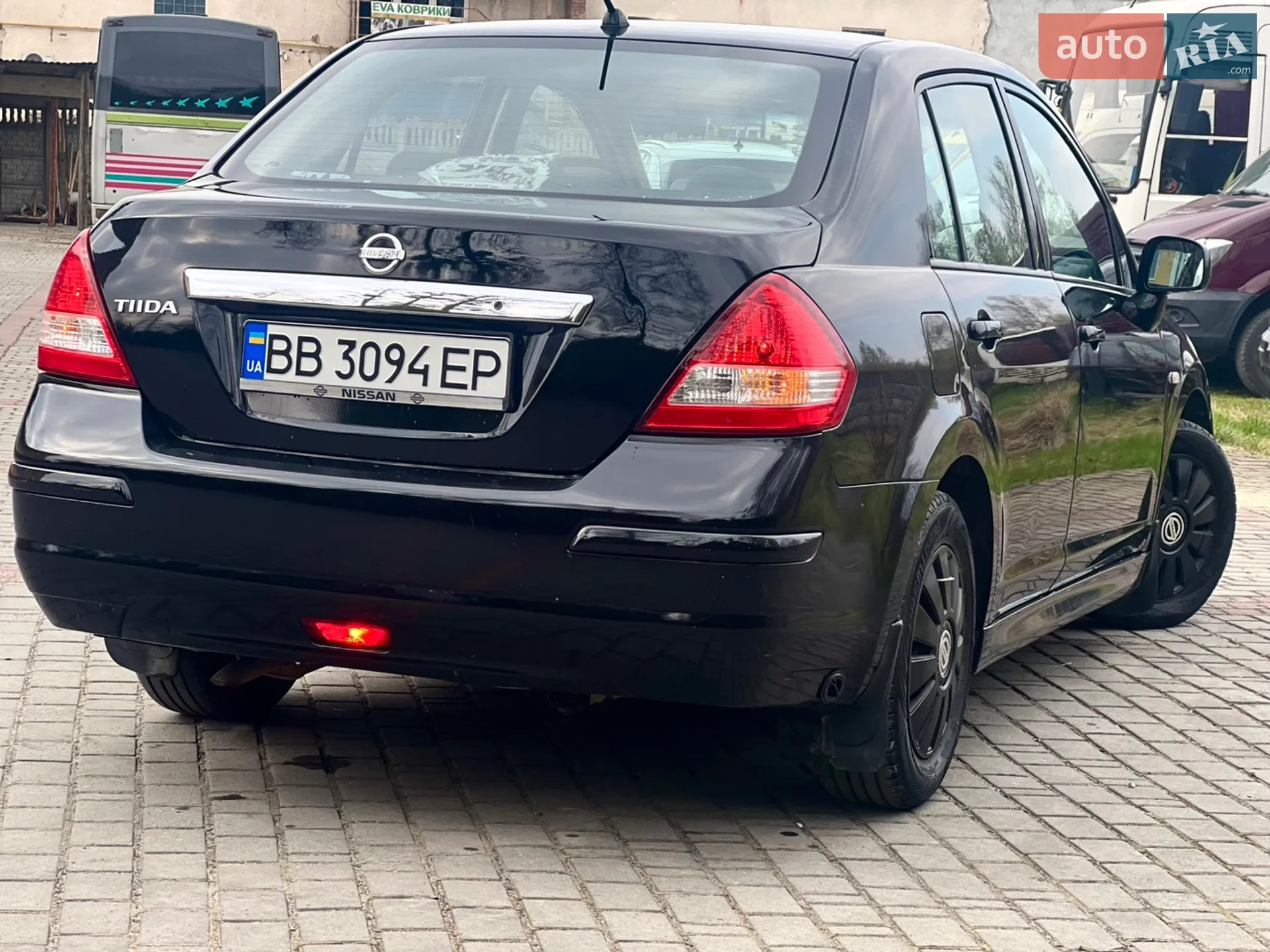 2010 Nissan Tiida - мініатюра 17