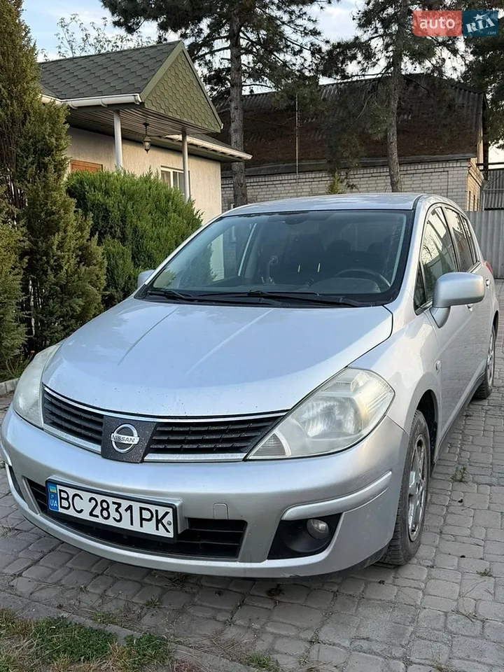 2010 Nissan Tiida - мініатюра 23
