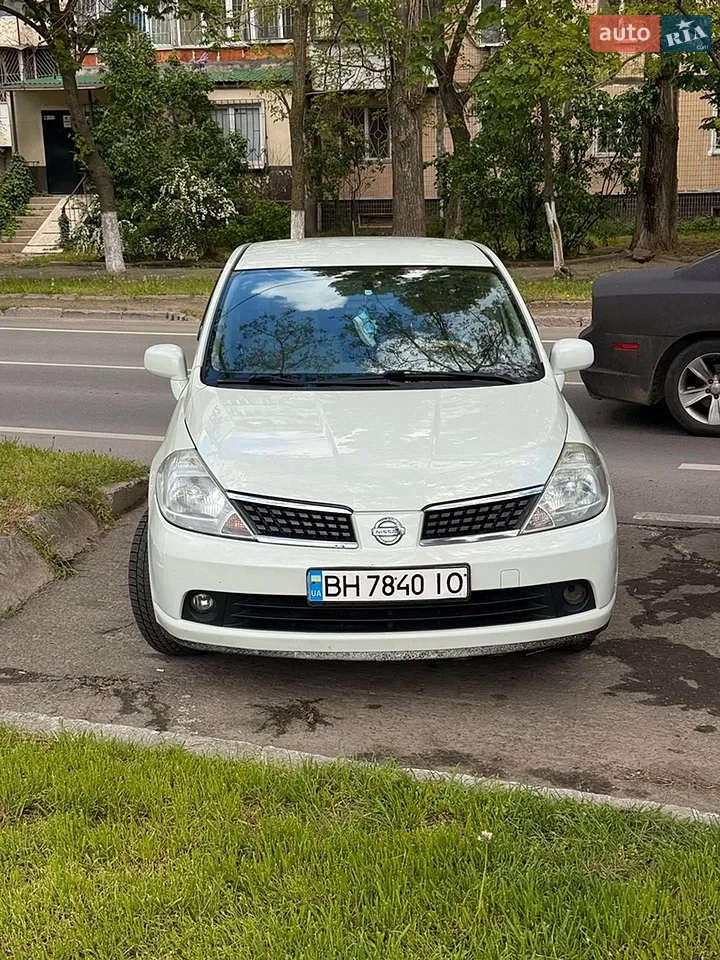 2010 Nissan Tiida - мініатюра 15