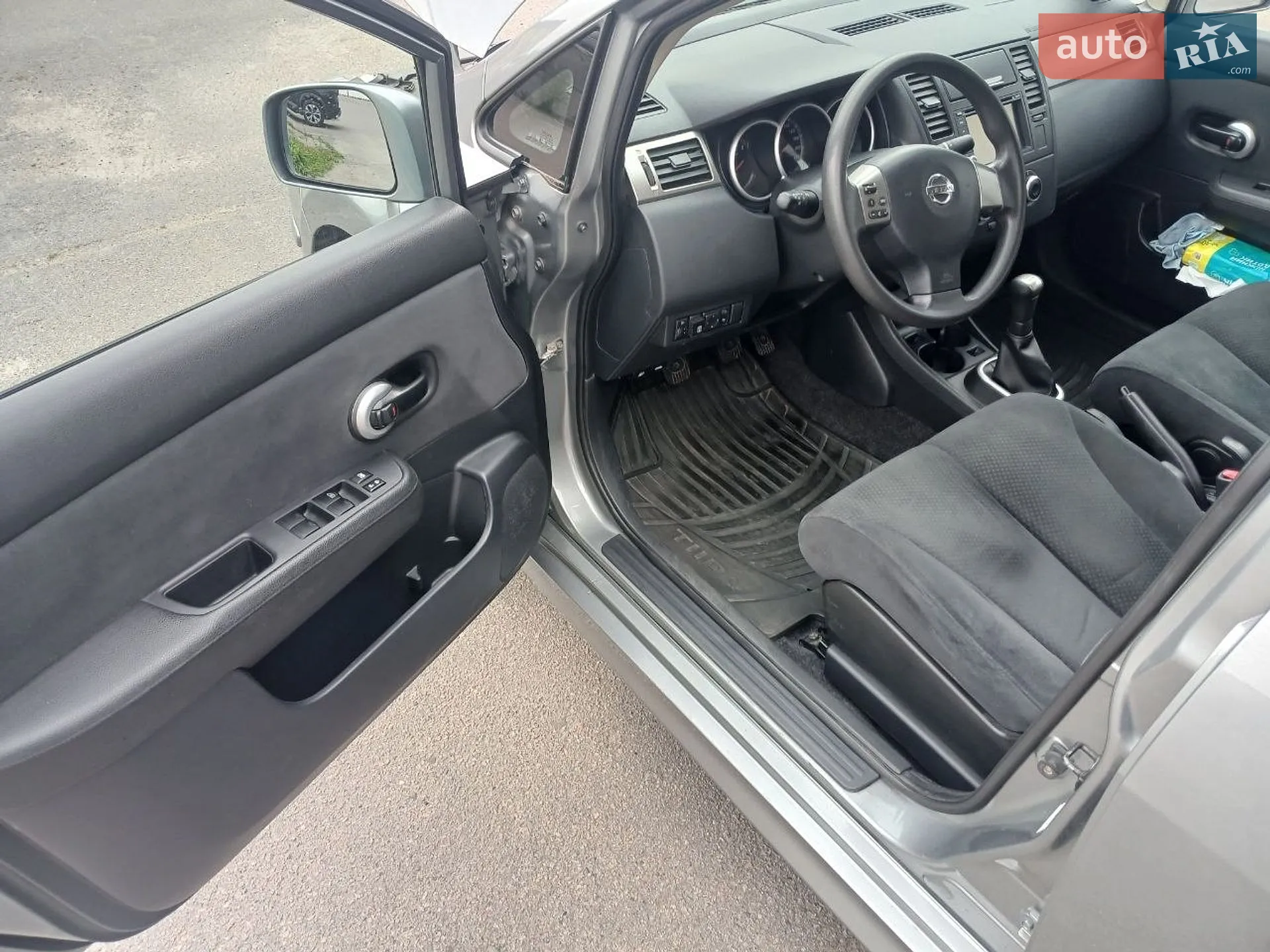 2012 Nissan Tiida - мініатюра 9