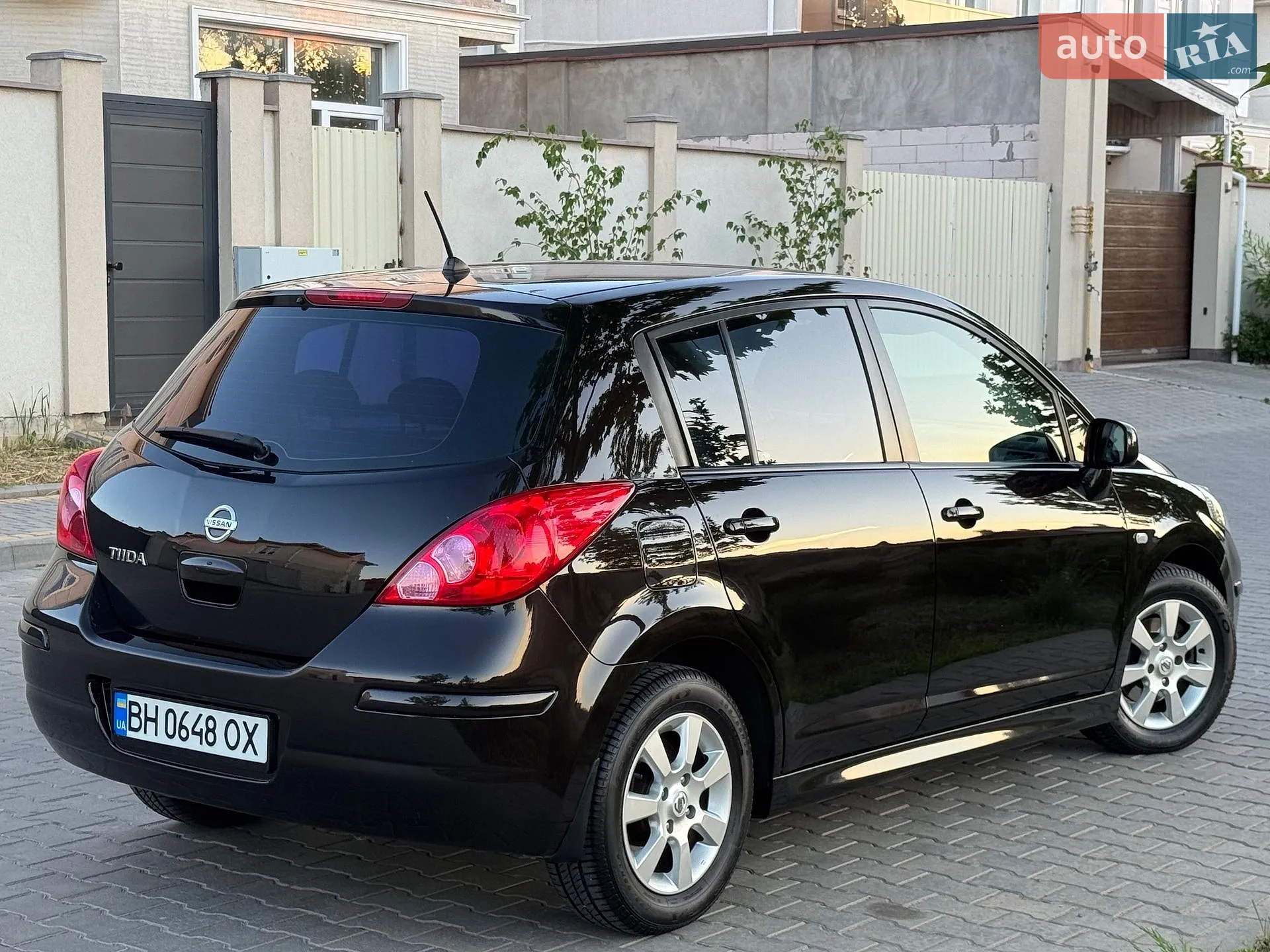 2010 Nissan Tiida - мініатюра 9