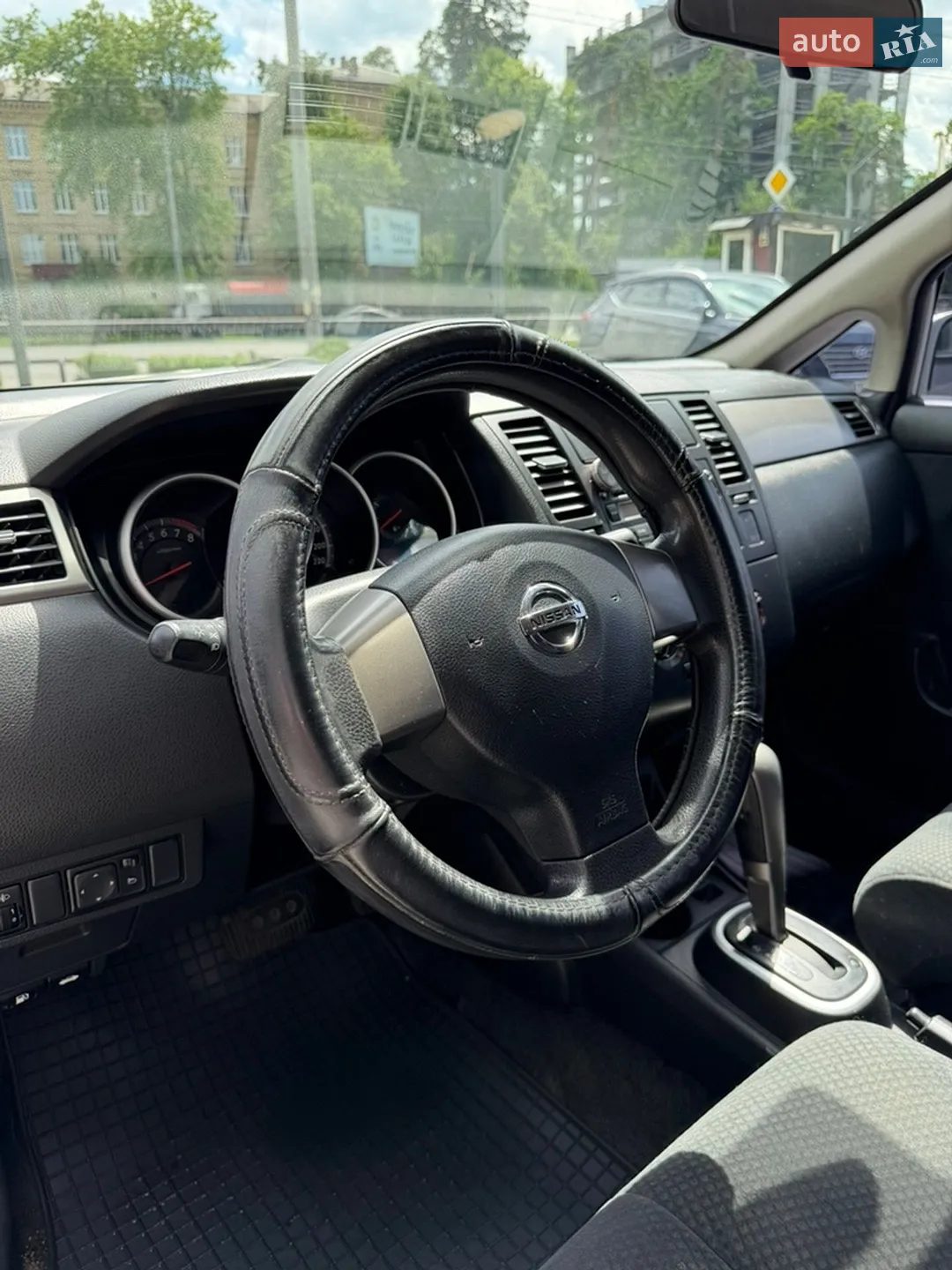 2012 Nissan Tiida - мініатюра 10