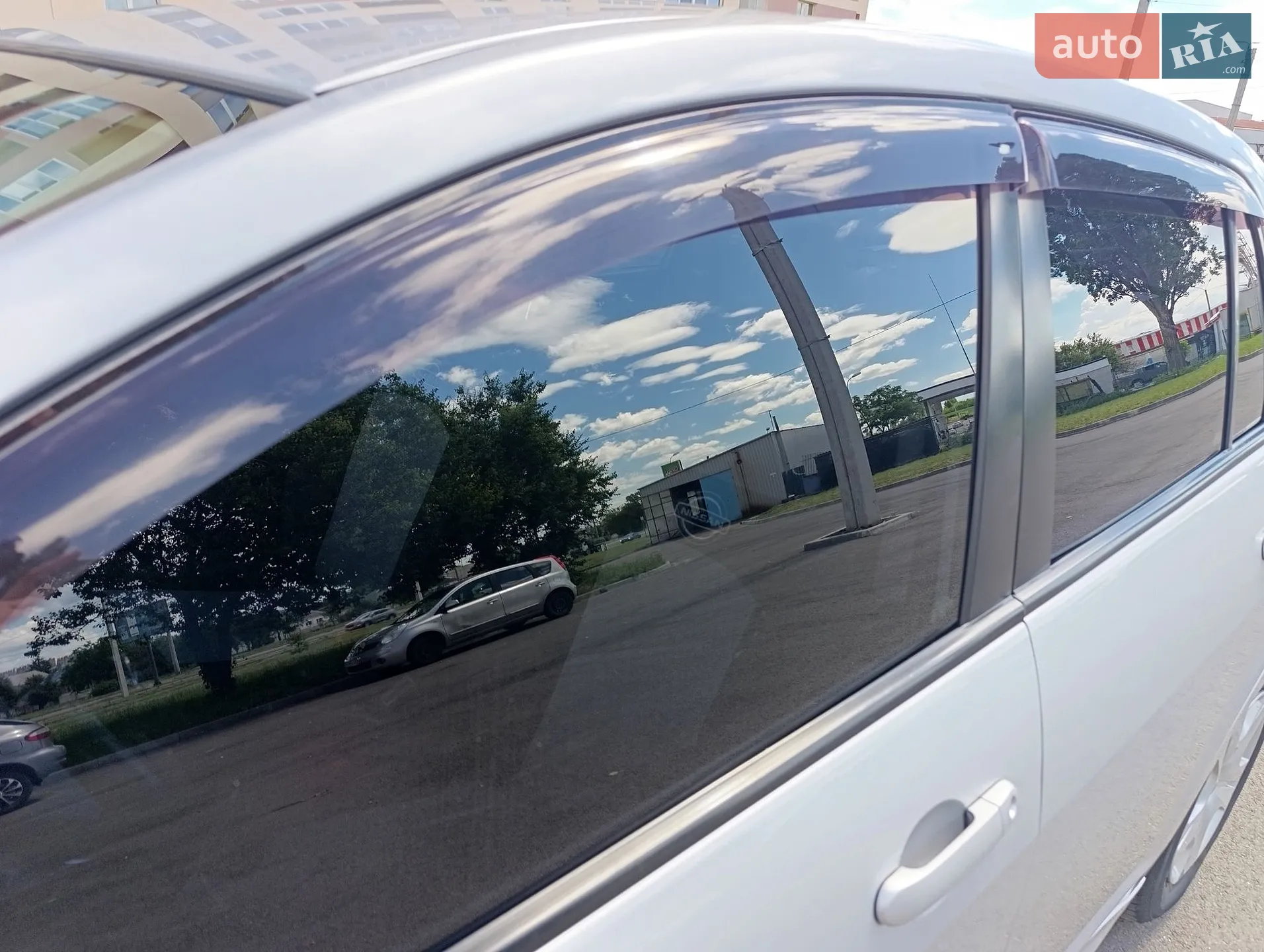 2011 Nissan Tiida - мініатюра 49