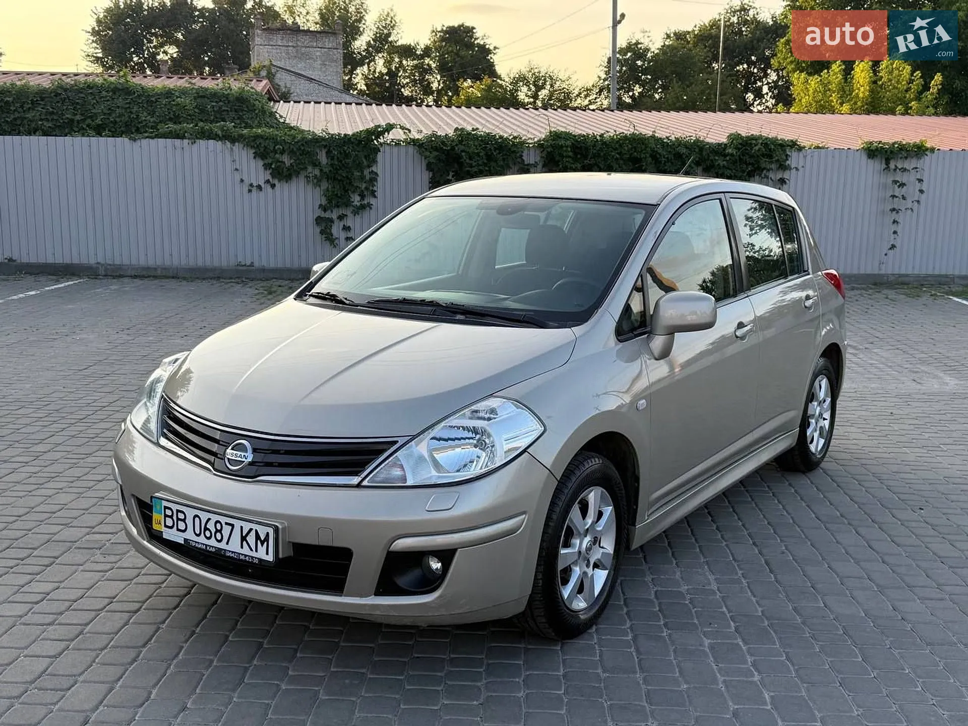2012 Nissan Tiida - мініатюра 3