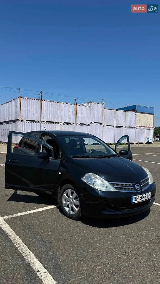 2010 Nissan Tiida - мініатюра 13