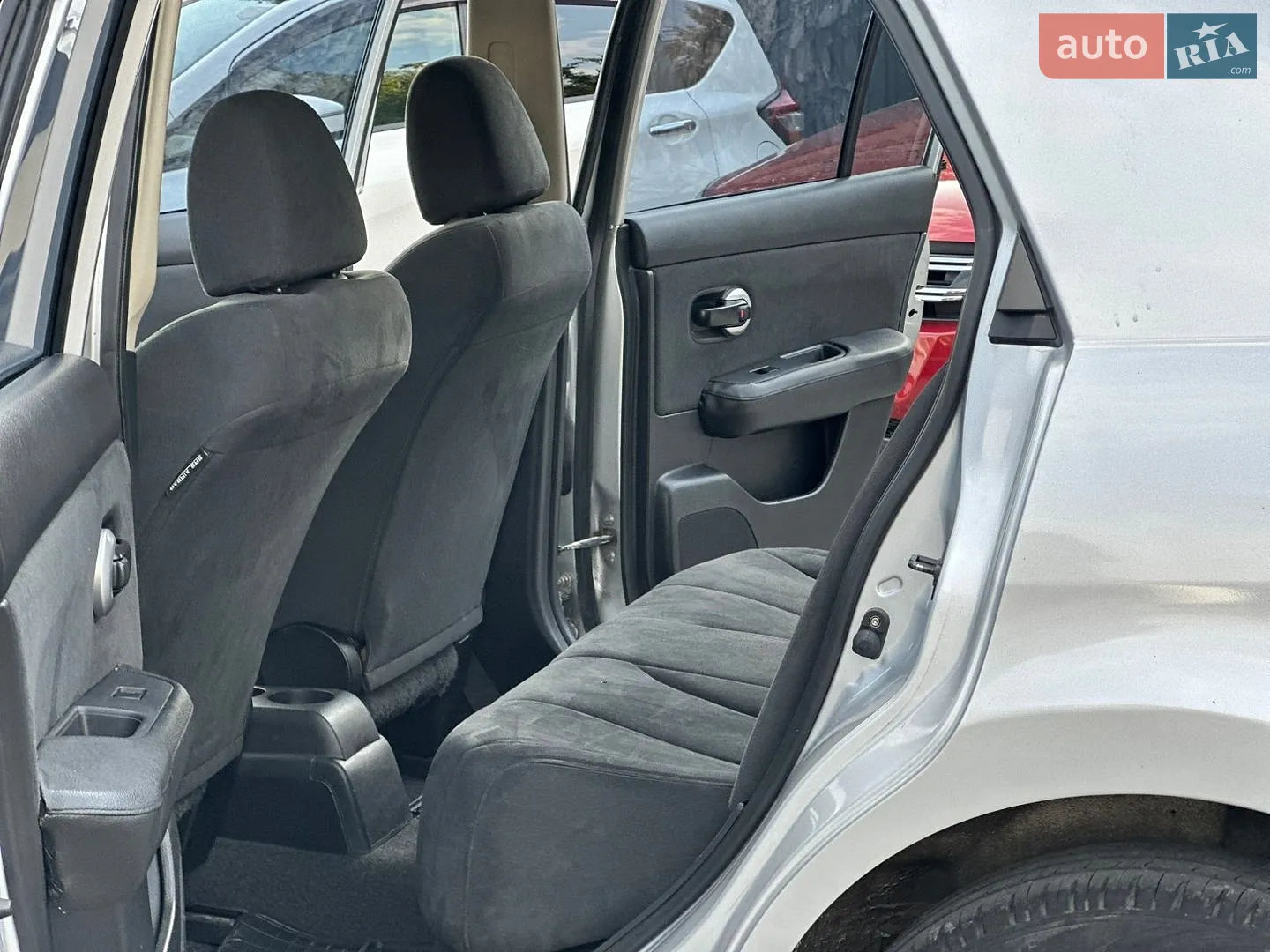 2010 Nissan Tiida - мініатюра 13