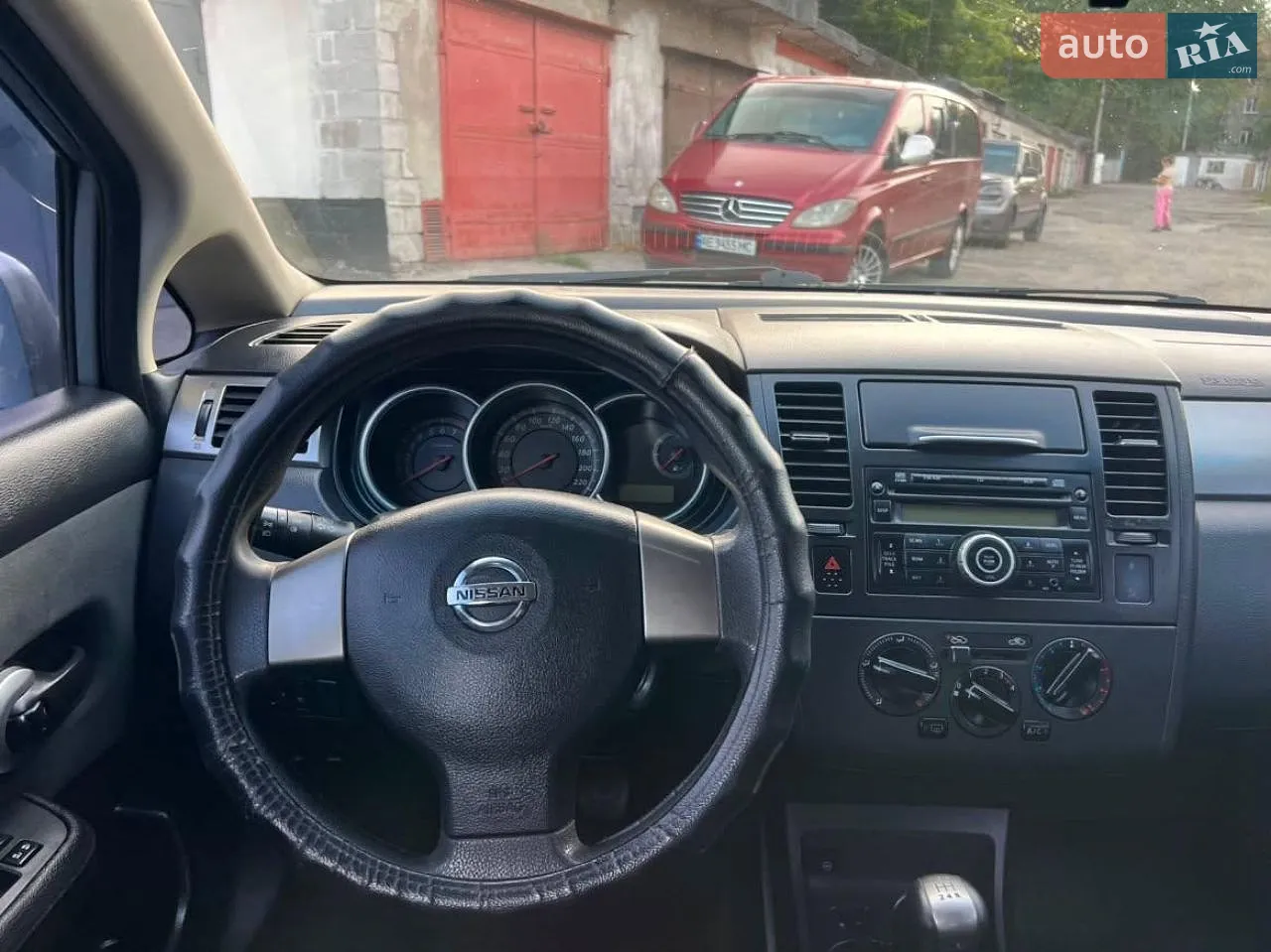 2010 Nissan Tiida - мініатюра 4