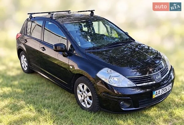 Nissan TIIDA