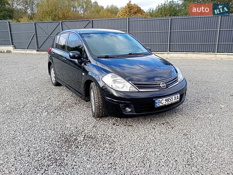 Nissan TIIDA