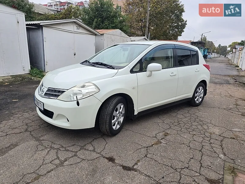 Nissan TIIDA