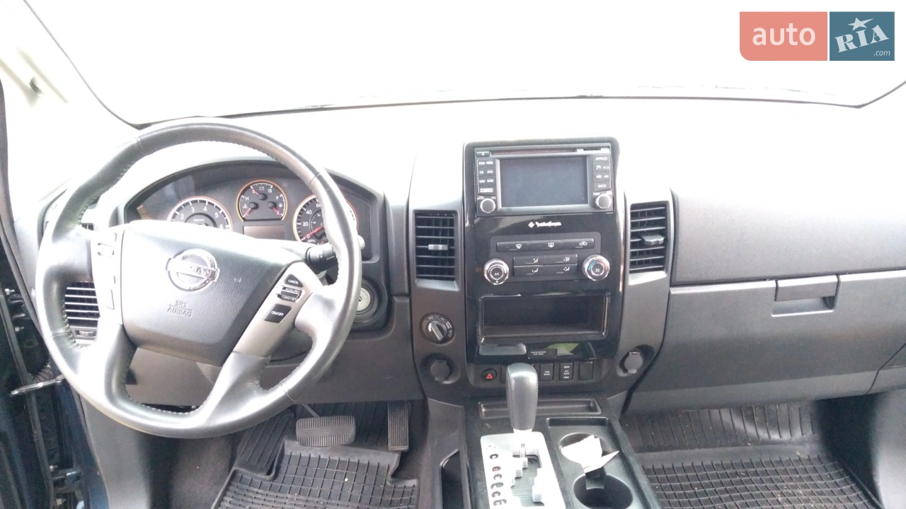 2015 Nissan Titan - мініатюра 10