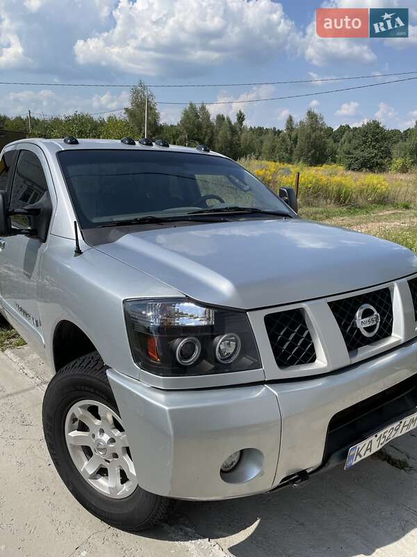 Пікап Nissan Titan 2006 в Києві