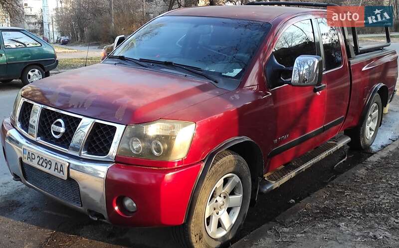 Пікап Nissan Titan 2004 в Запоріжжі