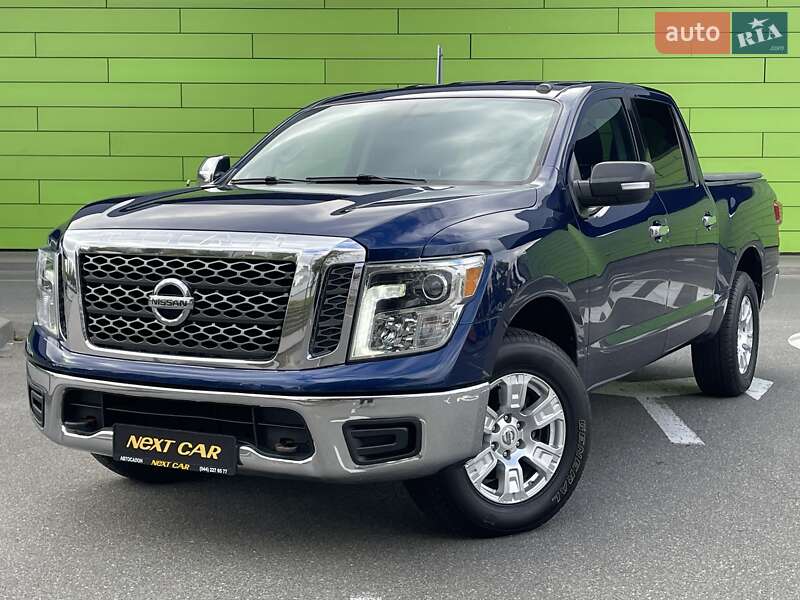 Nissan Titan 2018