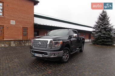 Пікап Nissan Titan 2016 в Дунаївцях