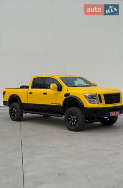 Пикап Nissan Titan 2019 в Луцке
