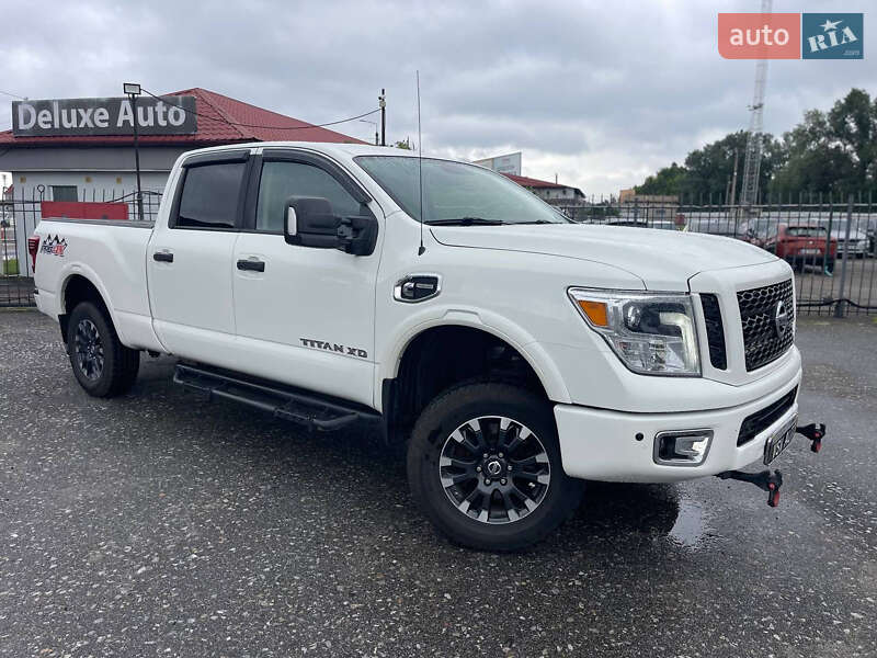 Nissan Titan 2017