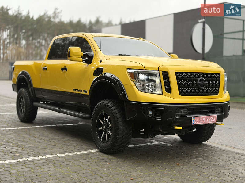 Пікап Nissan Titan 2018 в Києві