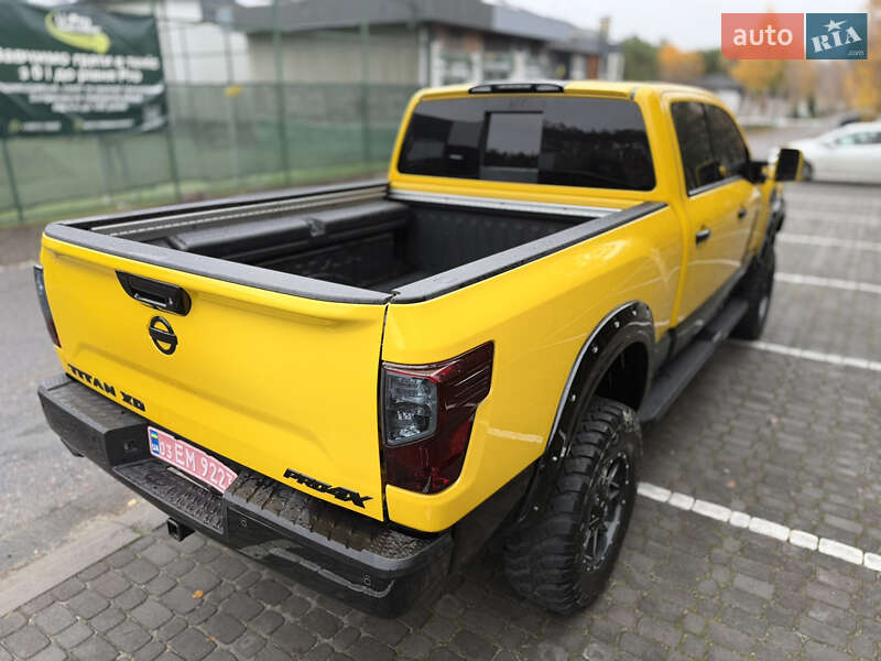 Пікап Nissan Titan 2018 в Києві