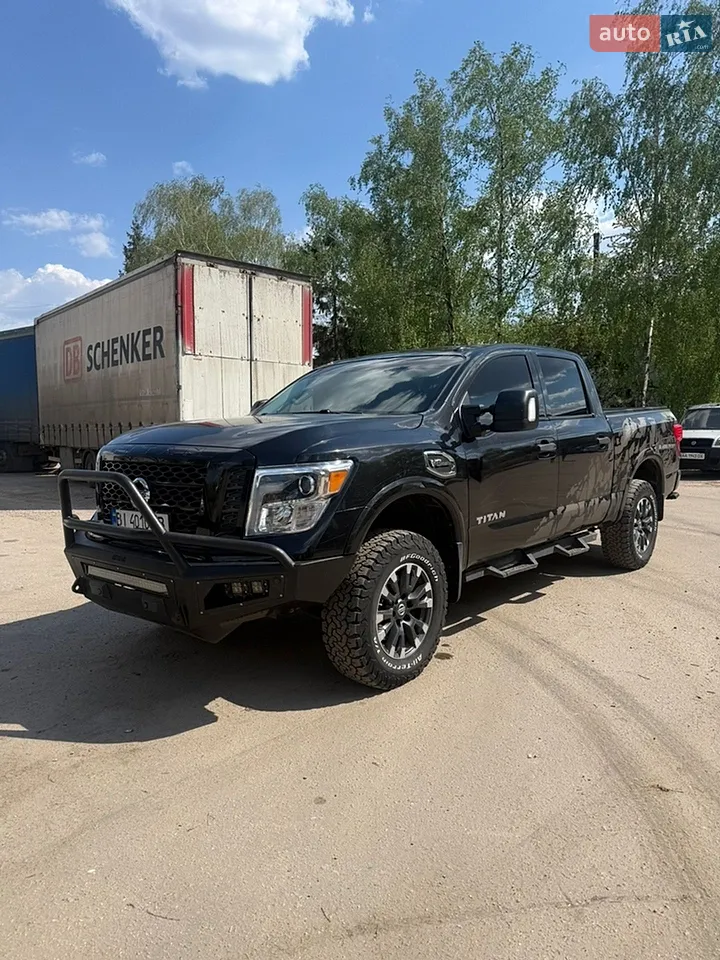 2016 Nissan Titan - мініатюра 9