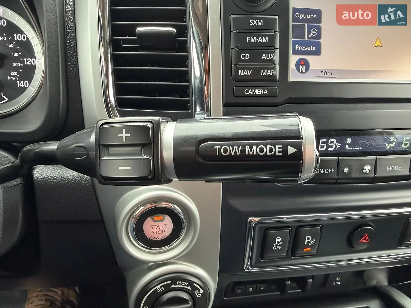 2016 Nissan Titan - мініатюра 17