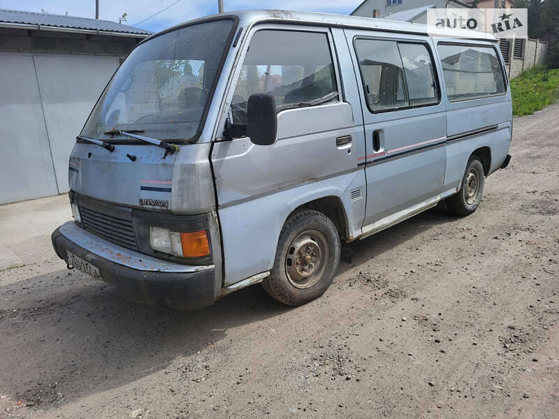 Минивэн Nissan Urvan 1991 в Тернополе
