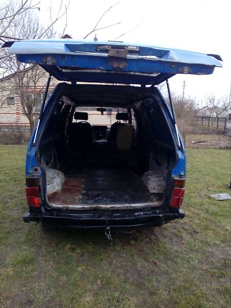 Мінівен Nissan Vanette 1991 в Турійську