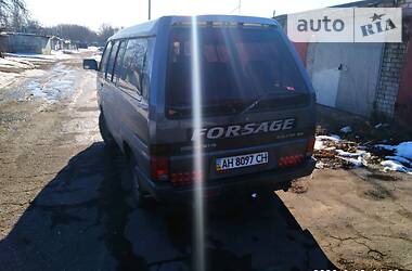 Минивэн Nissan Vanette 1990 в Краматорске