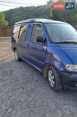 Мінівен Nissan Vanette 1999 в Ужгороді