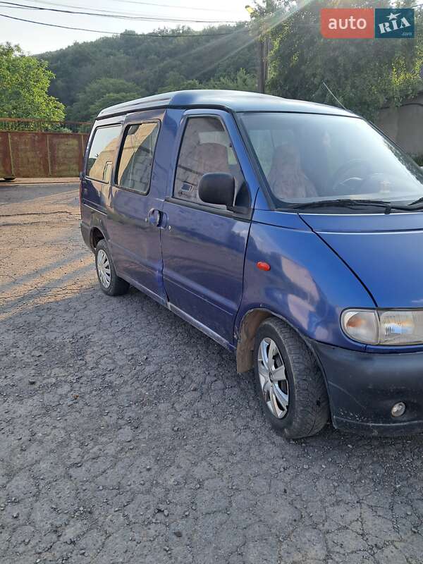 Минивэн Nissan Vanette 1999 в Ужгороде