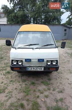 Мінівен Nissan Vanette 1985 в Києві