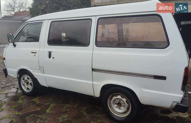 Минивэн Nissan Vanette 1994 в Мукачево
