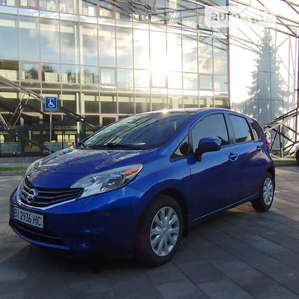 Хэтчбек Nissan Versa Note 2013 в Полтаве