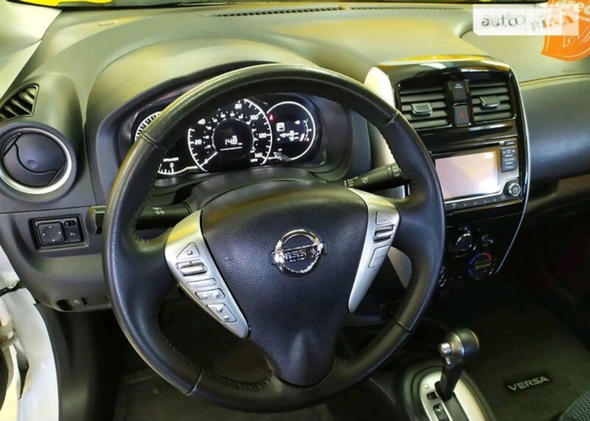 2017 Nissan Versa - мініатюра 8