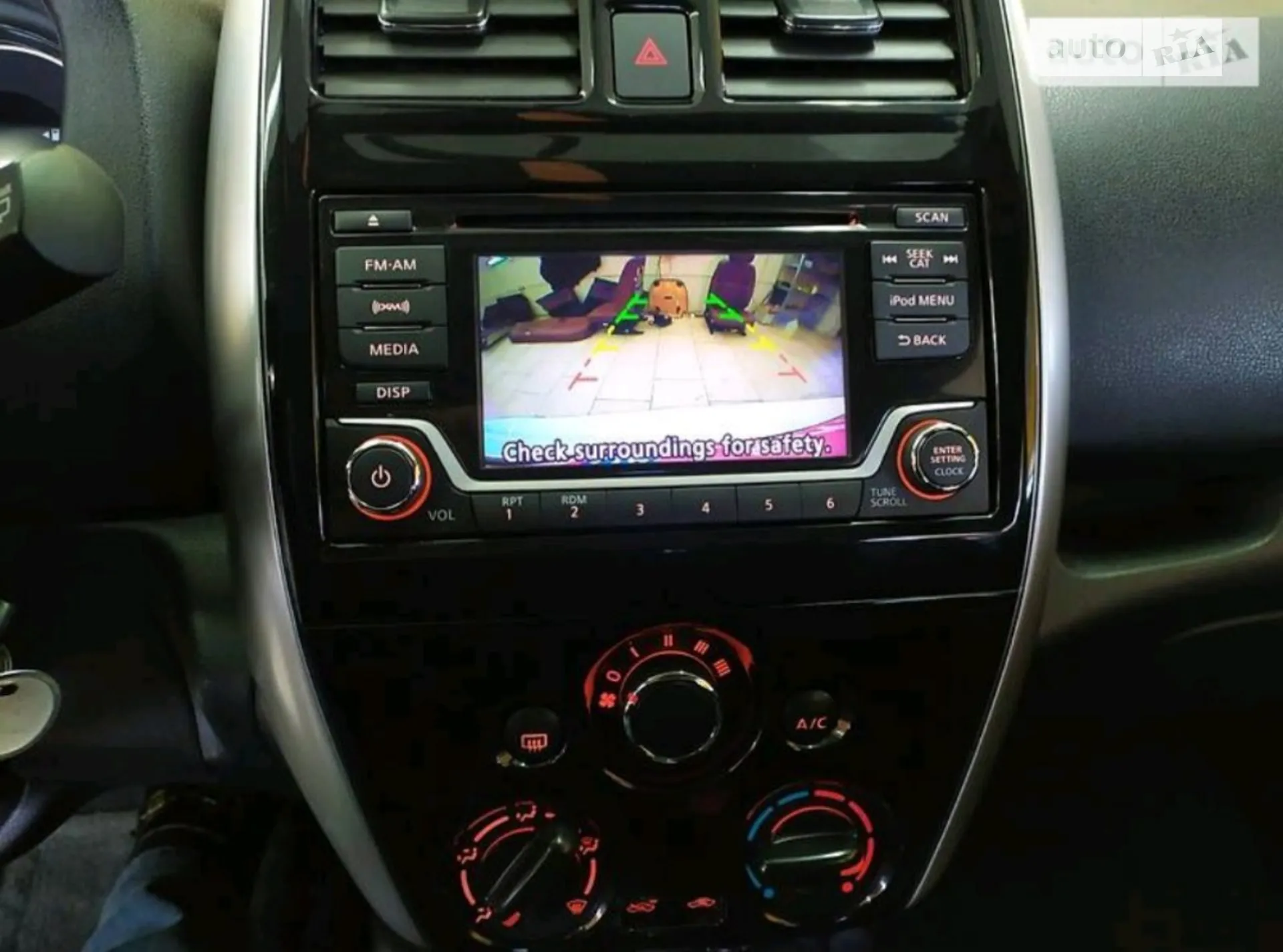 2017 Nissan Versa - мініатюра 6